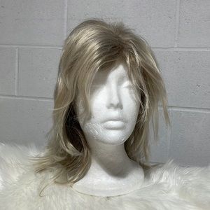 NWT 13” pale whiter blonde, ash blonde matte puff top layered unisex man wig
